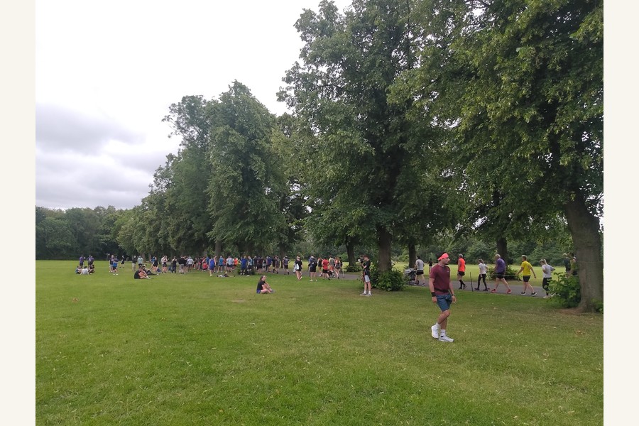 Teilnehmer beim parkrun in South Manchester