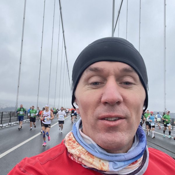 Na ponte, durante a corrida